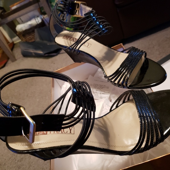 Sandals - Picture 3 of 3